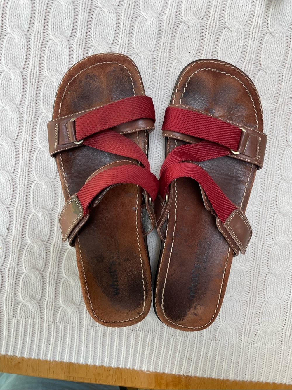 Aerosols What’s What 9.5 red woven slide sandals criss cross adjustable strap
